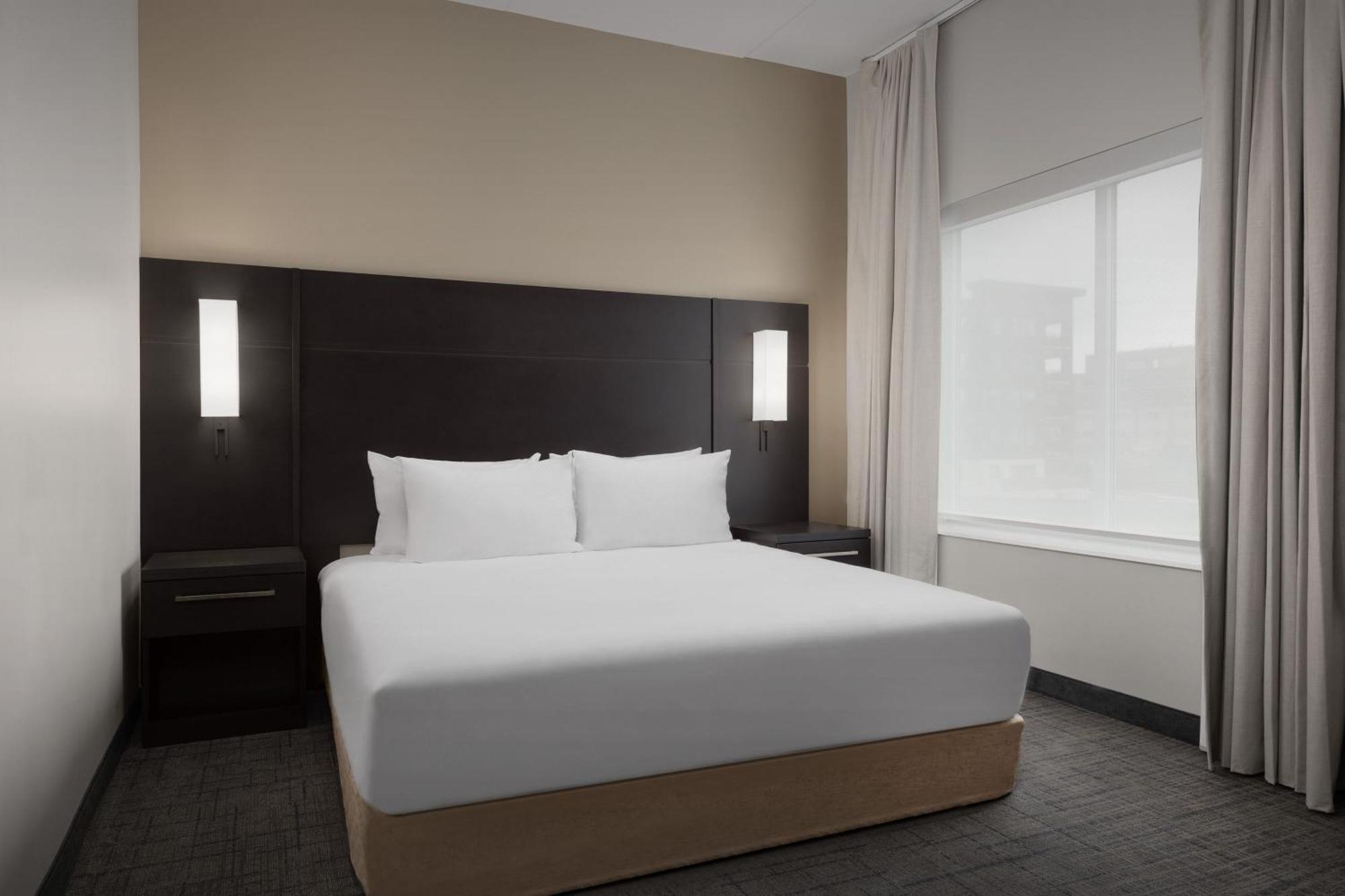 Residence Inn Kenwood Екстериор снимка