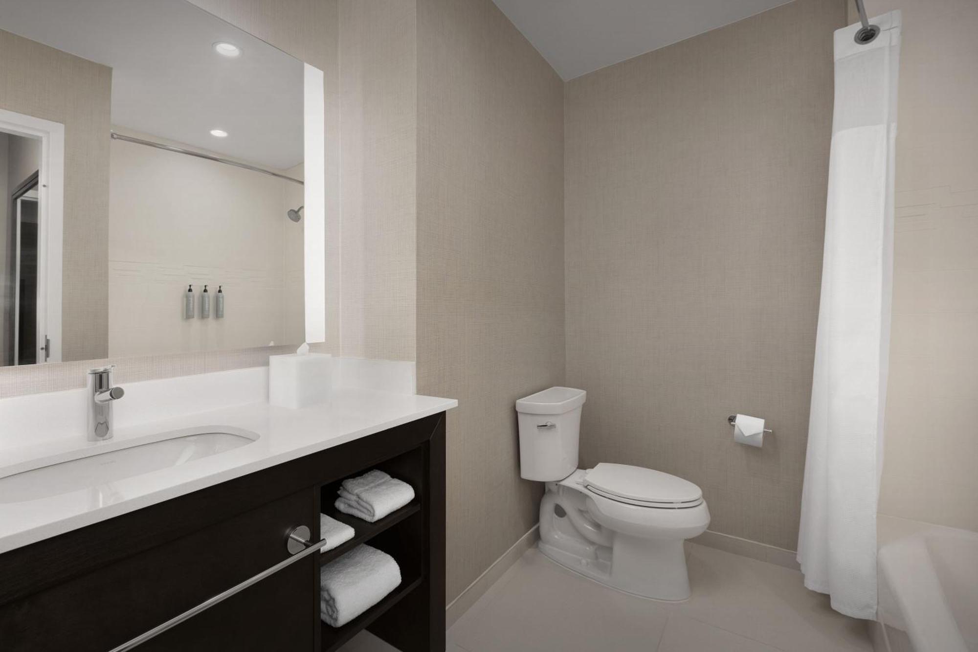 Residence Inn Kenwood Екстериор снимка