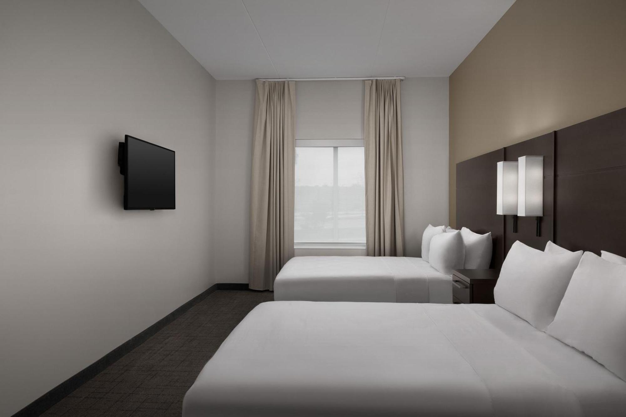 Residence Inn Kenwood Екстериор снимка