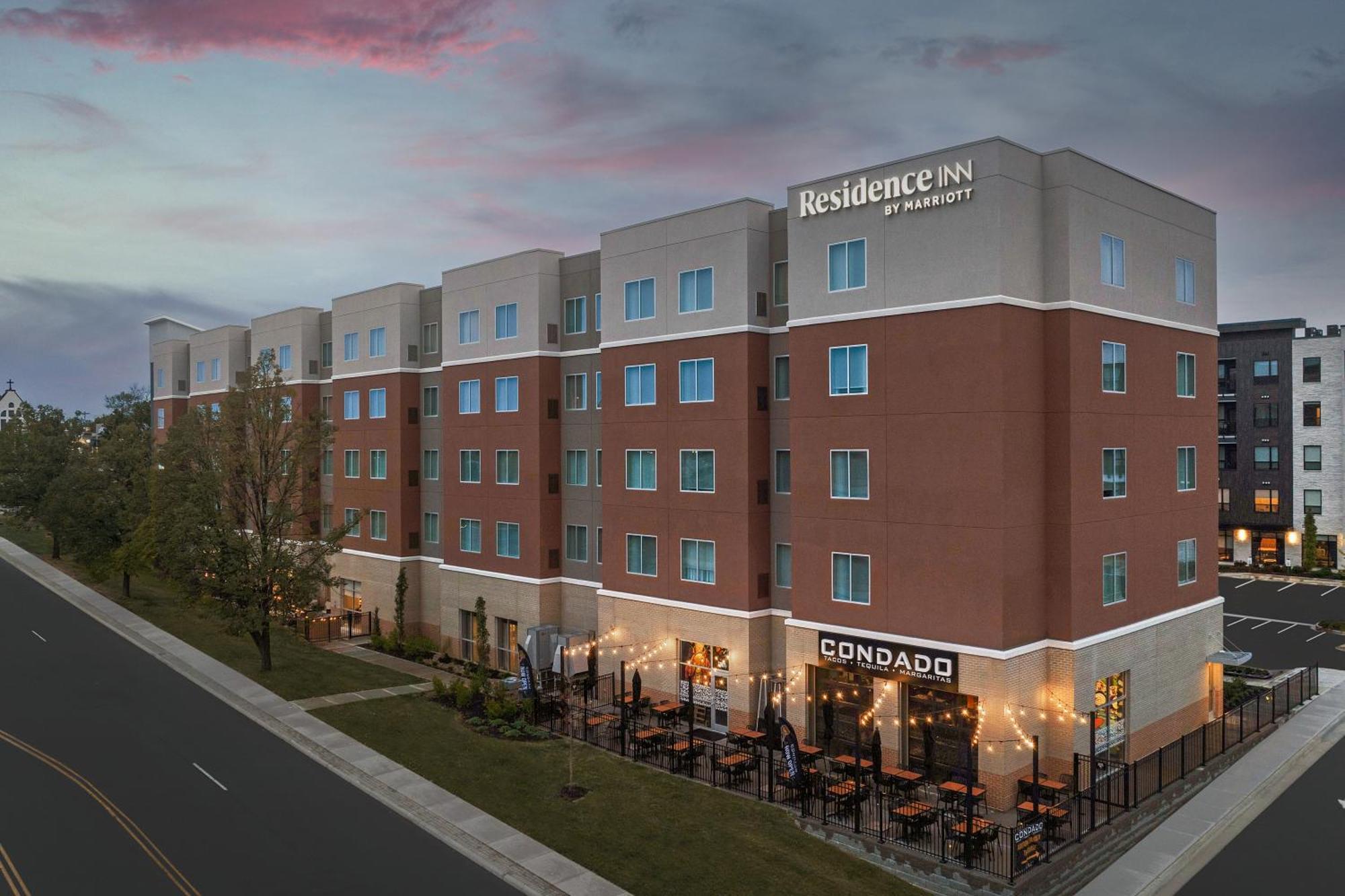 Residence Inn Kenwood Екстериор снимка