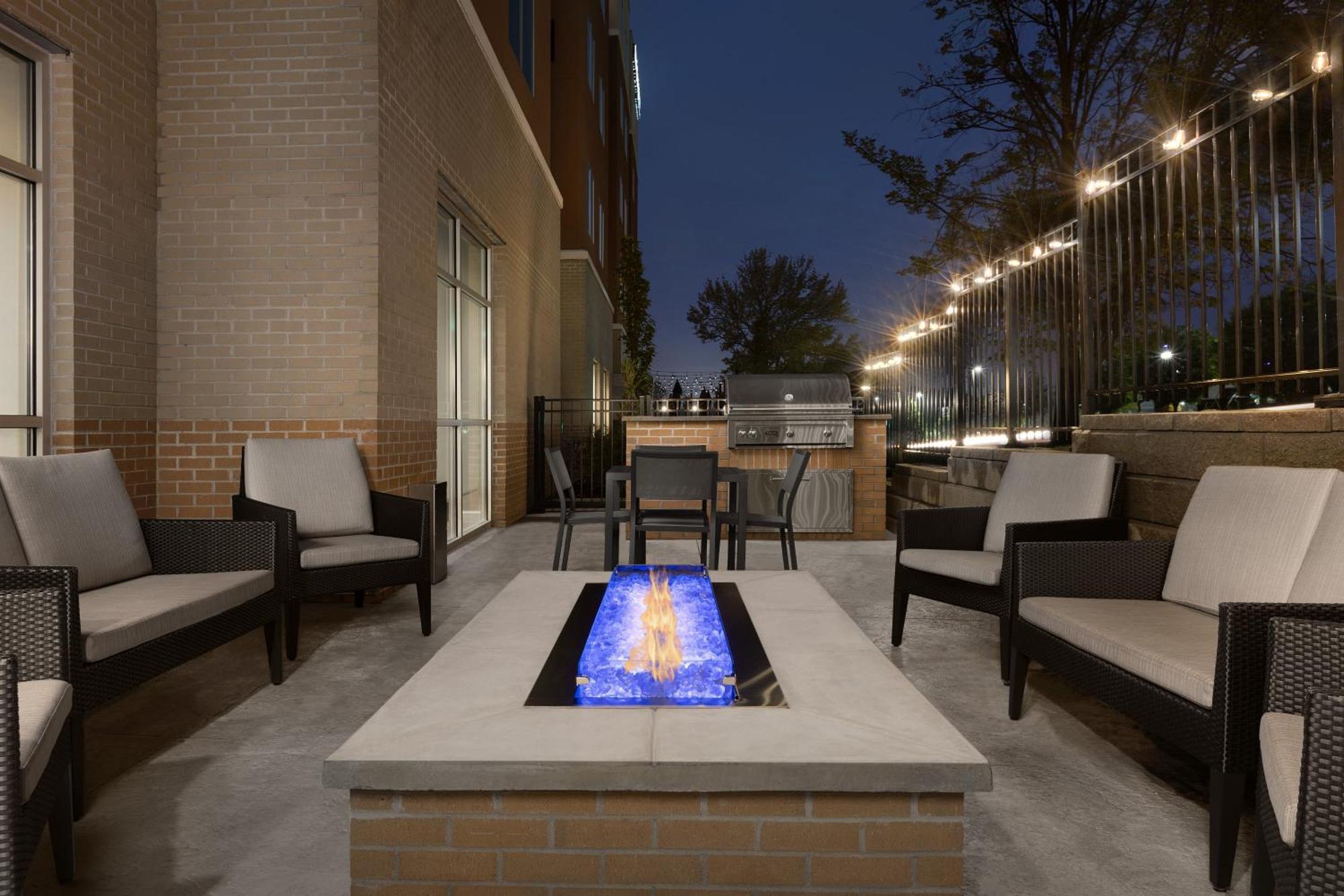Residence Inn Kenwood Екстериор снимка