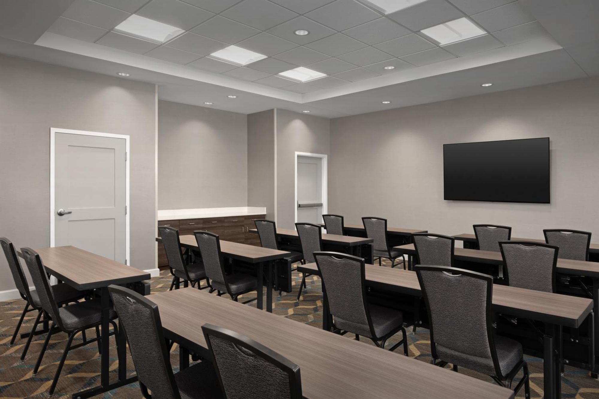 Residence Inn Kenwood Екстериор снимка
